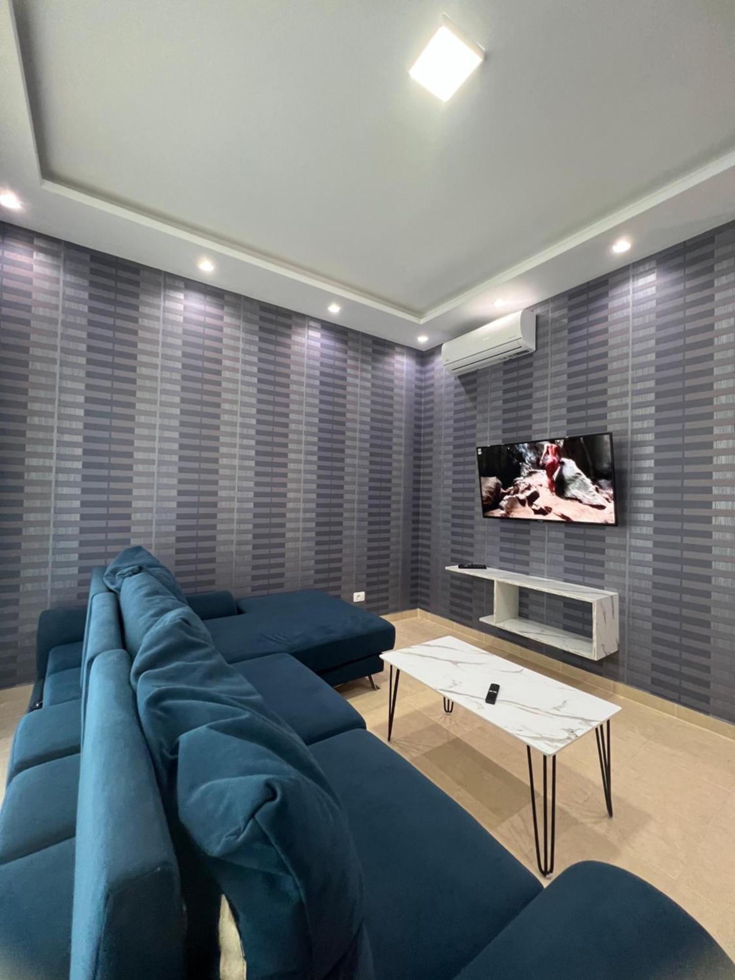 Residence Lux Apartments At Valamar Hamallaj Gjiri Lalzit Durres Bagian luar foto