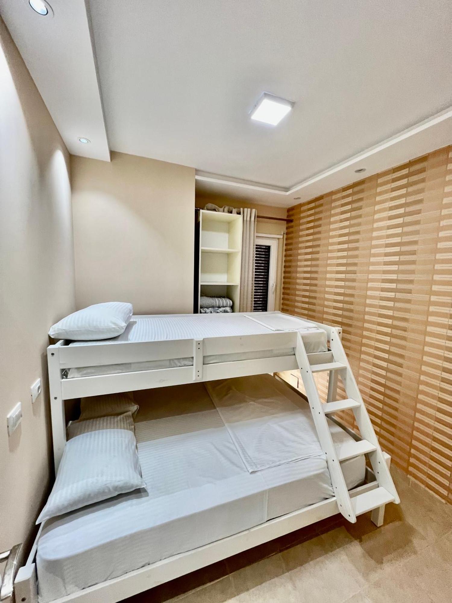 Residence Lux Apartments At Valamar Hamallaj Gjiri Lalzit Durres Bagian luar foto