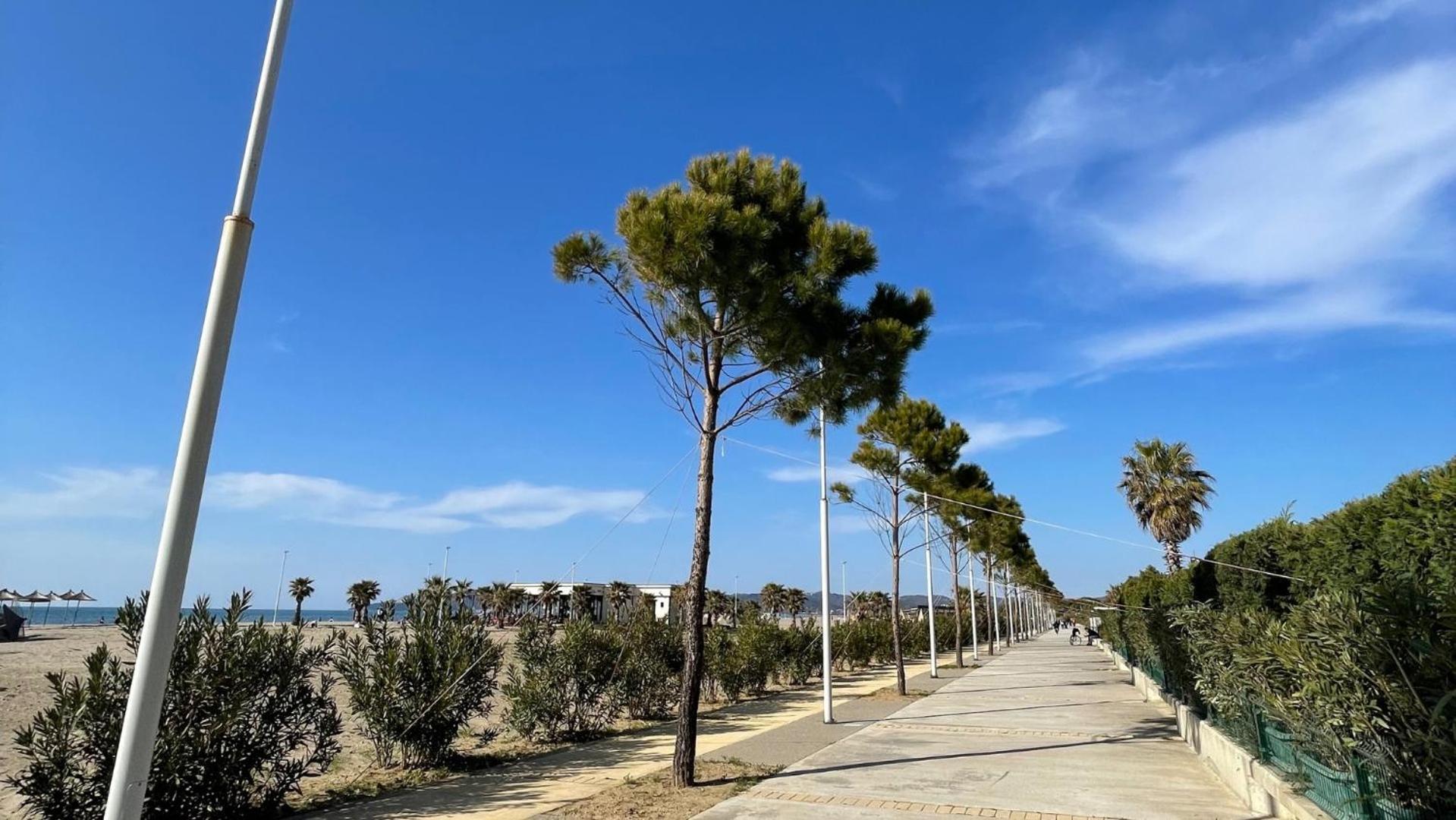 Residence Lux Apartments At Valamar Hamallaj Gjiri Lalzit Durres Bagian luar foto